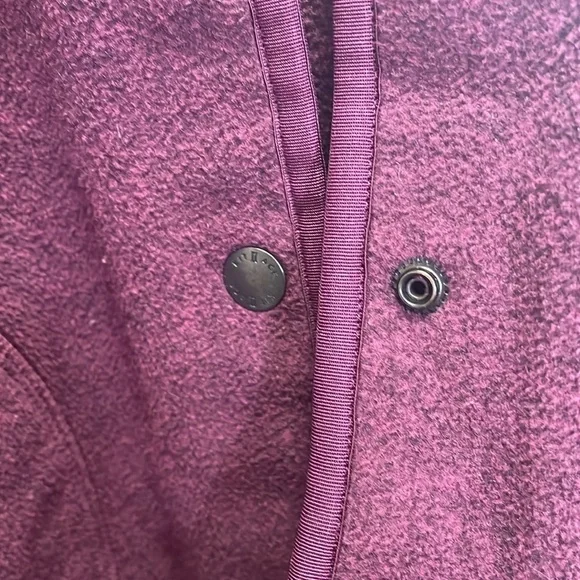 Kit and Ace - Button Down Utility Lightweight Jacket - Maroon - L - Picture 11 of 11